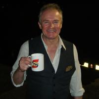Bobby Davro - English actor and comedian best known for his work as an impressionist. He made his television debut in 1981.
